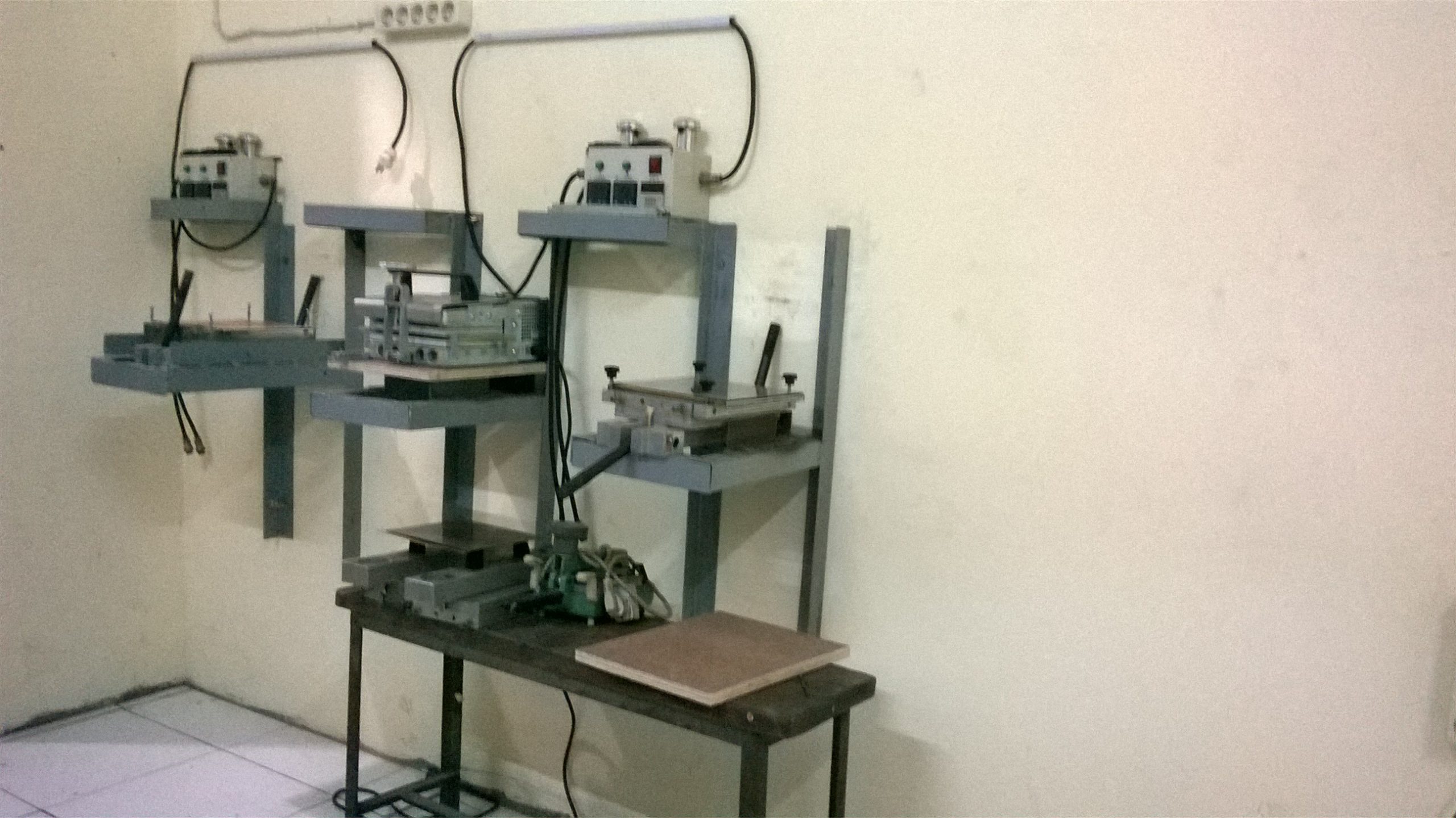 Suffices machine and Wide range of flat belts type can be custom made to exactly fit a particular application or specific customer needs